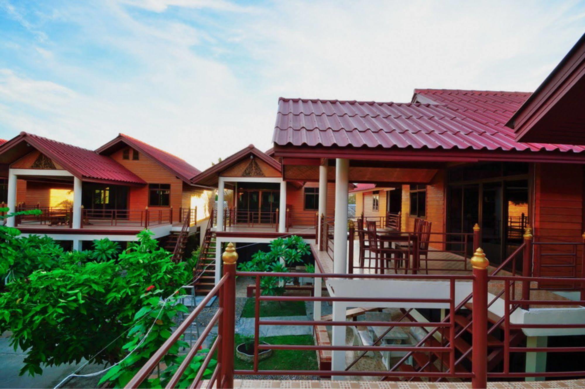 Avila Resort Pattaya Exterior photo