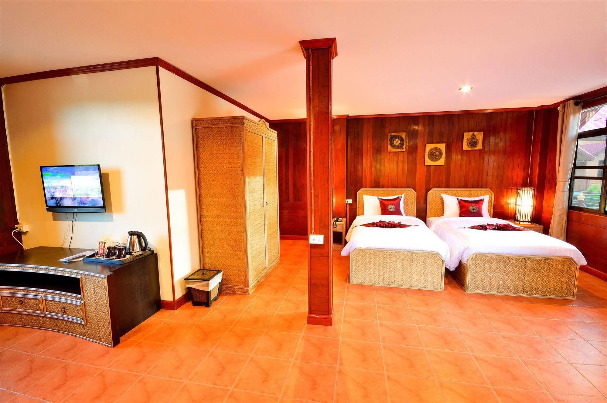 Avila Resort Pattaya Exterior photo
